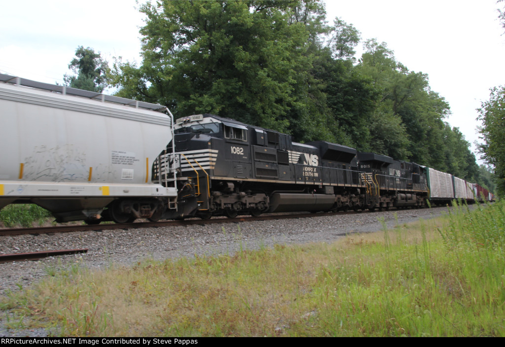 NS 1082 and 8015 as mid-train power on train 12R